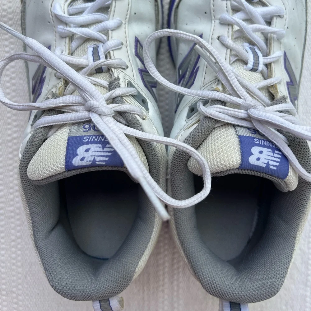 New Balance 806 Retro Sneakers Size 8.5 Woman